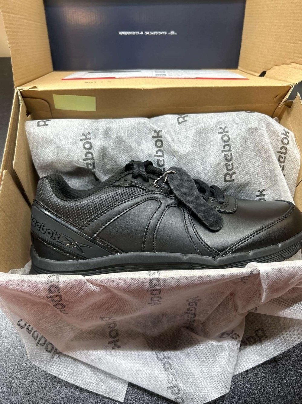 Reebok Men's Black Athletic Lace-Up Comfort Trainer